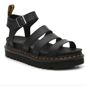 Like New - Doc Marten’s Blaire sandal - black -size 9